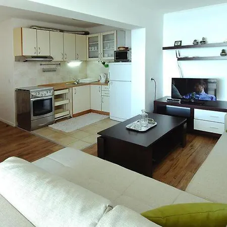 Apartment Vesna - Cdm05026-dyd Podgora (Split-Dalmatia)